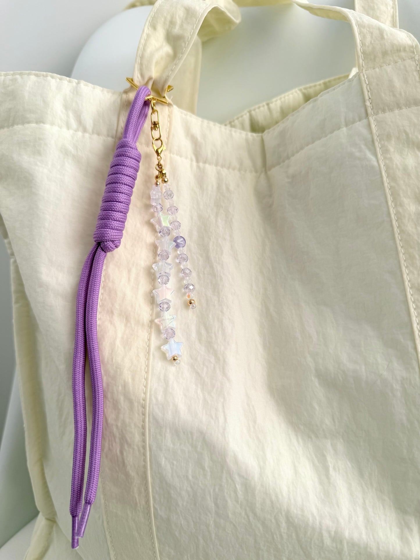 V Keychain Charm (Lavender)